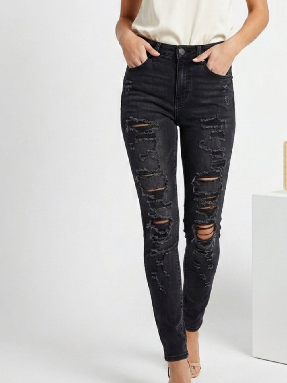 Distressed Skinny Zara Woman Premium Denim Black Jeans Size 4